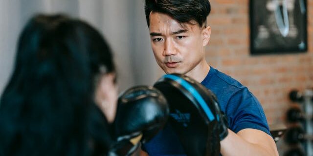 Verschil tussen kickboks en MMA